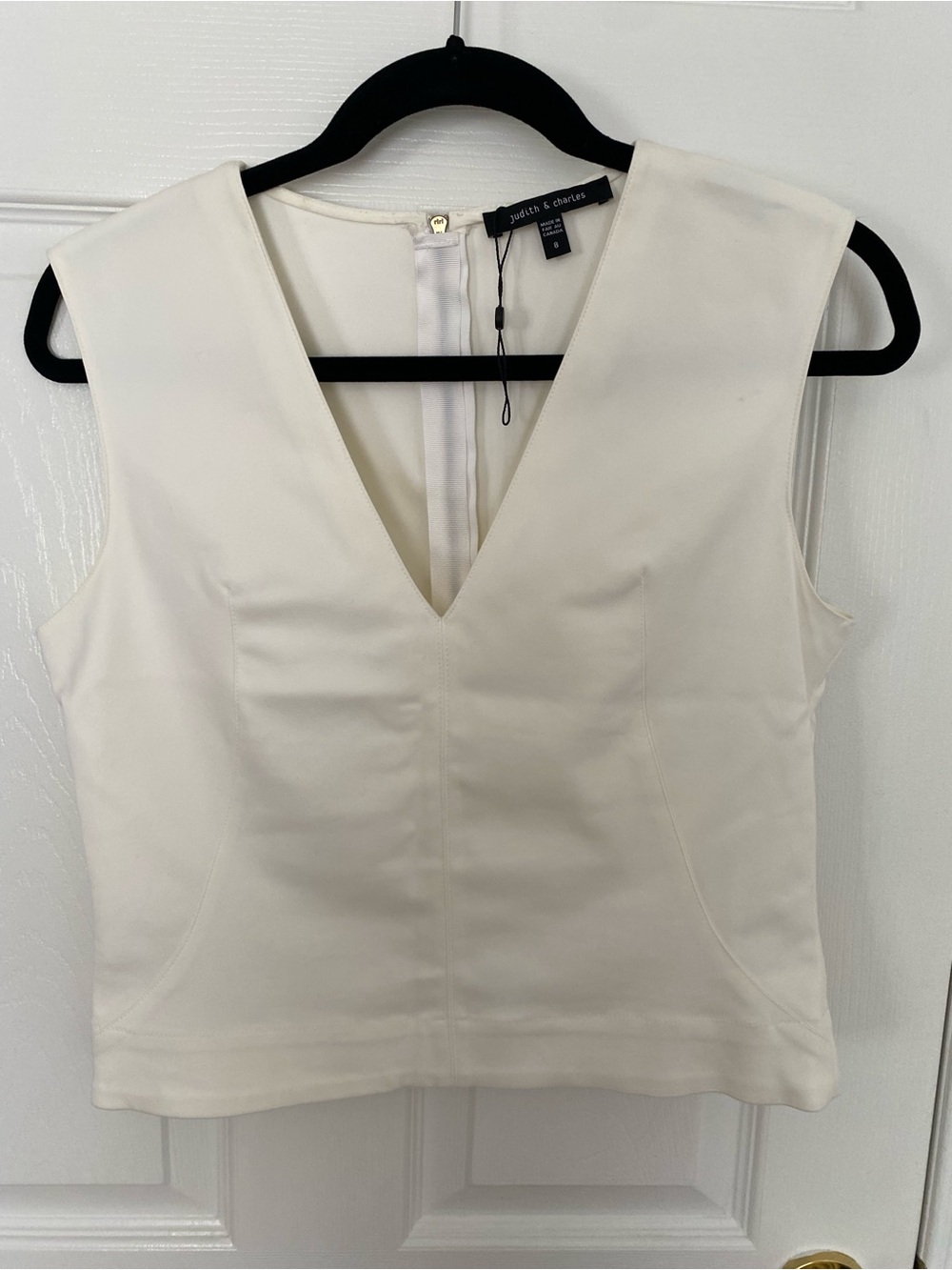 Judith & Charles Cream V-Neck Sleeveless Tank.